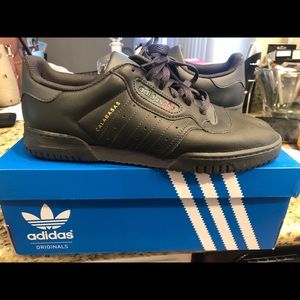 YEEZY Adidas Powerphase